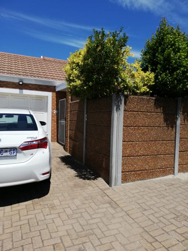 2 Bedroom Property for Sale in Brackenfell Western Cape